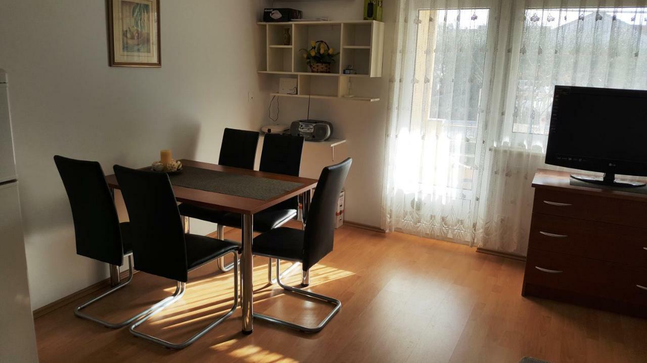 Marina Apartment บีโอกราดนาโมรู ภายนอก รูปภาพ