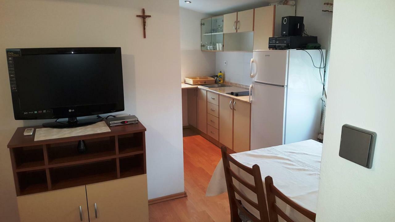 Marina Apartment บีโอกราดนาโมรู ภายนอก รูปภาพ